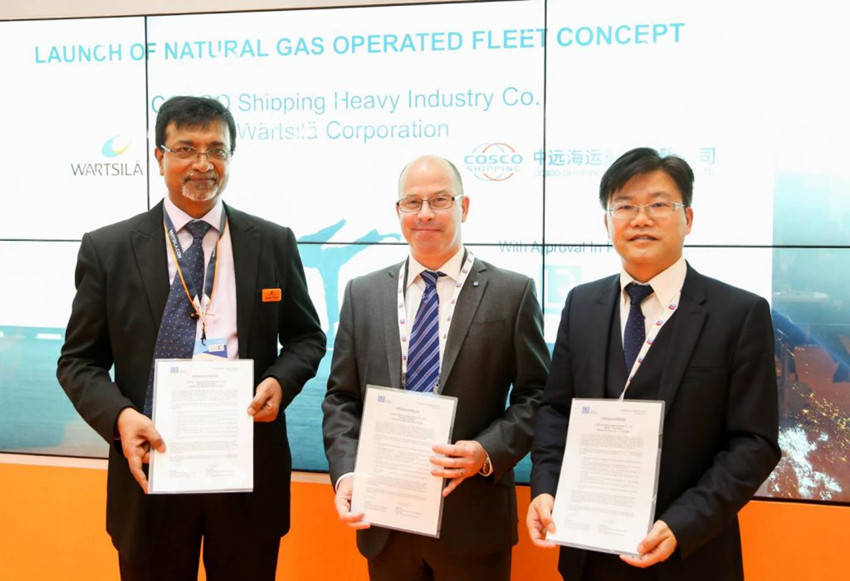 LR Awards AiP to Natural Gas Operating Fleet Concept.jpg