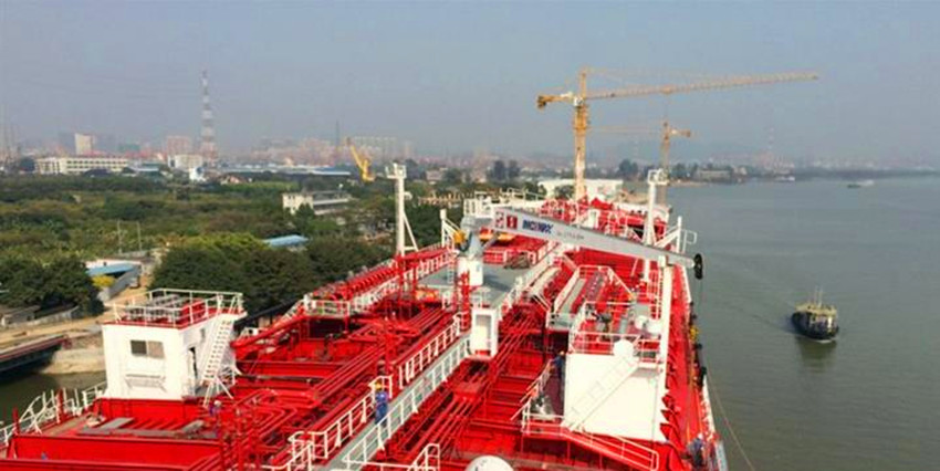 50,000 dwt IMOIIMAX MR tankers.jpg